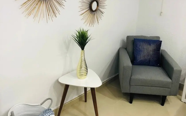 Isla Verde Beachfront Retreat With Parking