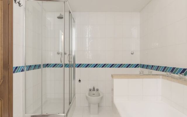 Pantheon Charming Apartment