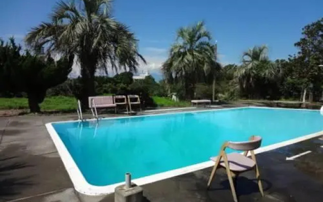 Mandarin Island Hotel