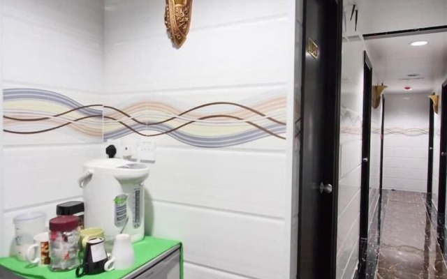 Paris Guest House - Hostel