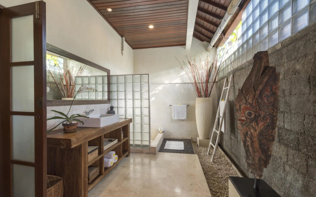 Villa Eight