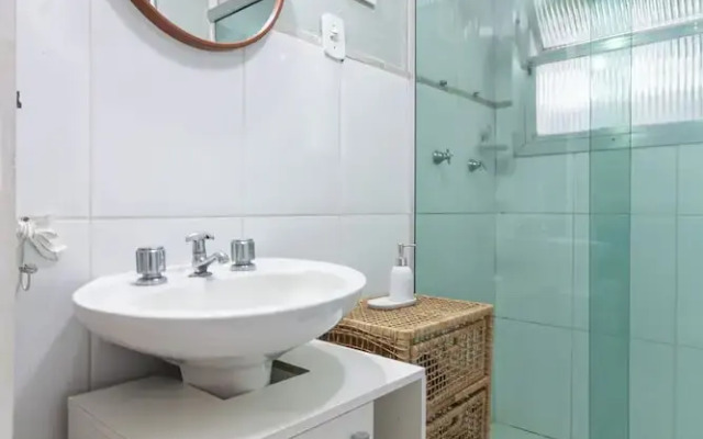 5min da Praia do Leblon - AP403