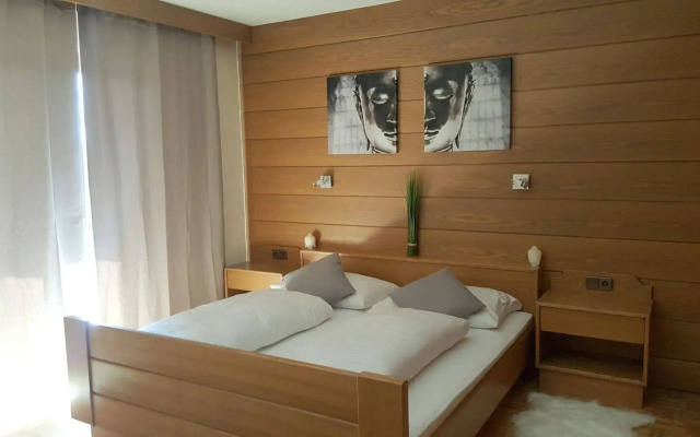 Ferienwohnungen - Appartements Pension Zollner