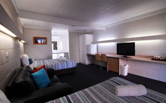 Mayfair Motel