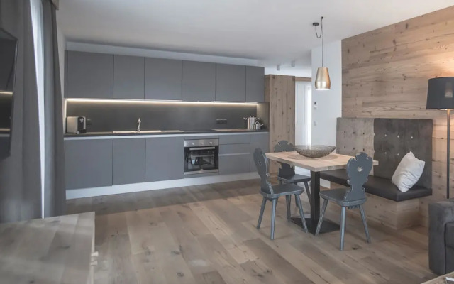 Ahrner Wirt Apartments