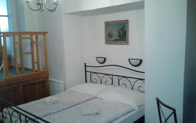 Charles Bridge Bed & Breakfast