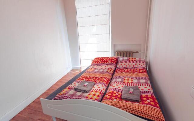 Modern 2-room flat in the city center