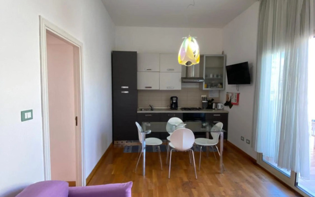 Sunny loft with terrace and A/C in the city centre