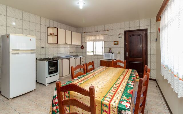 Aluguel Casa 2 Quartos para 8 Pessoas - 503A