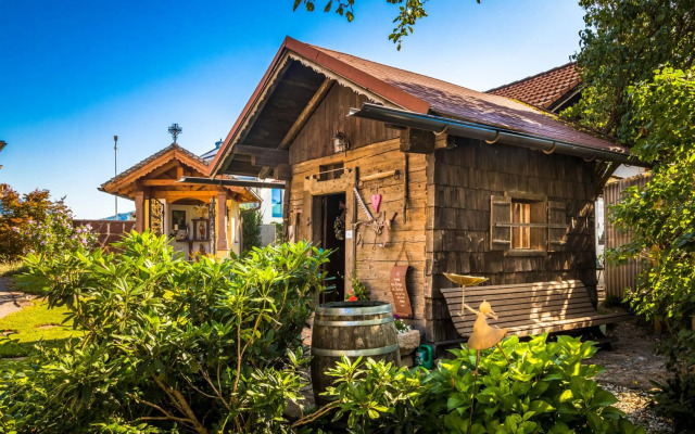 Apartment Motzenhof - Stadtnähe Salzburg - modernes Bauernhoferlebnis inklusive