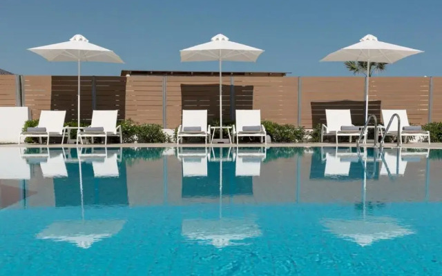 Akrogiali Beach Hotel Apartments
