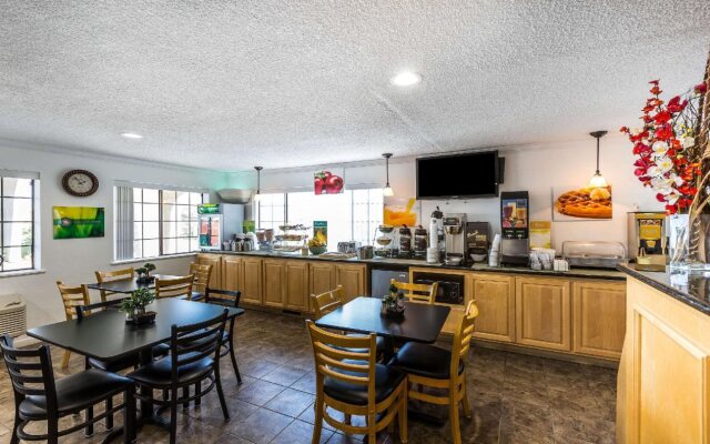 Quality Inn Near Fort Hunter Liggett