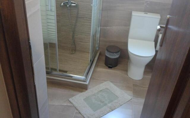 "Thea" Valis Apartments