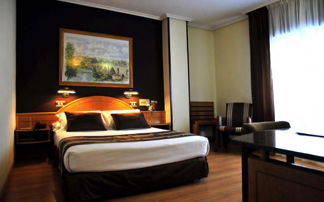 Hotel Zenit Dos Infantas