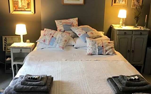 Stylish room near seafront