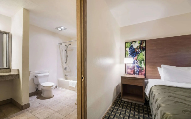 Quality Inn Near Fort Hunter Liggett
