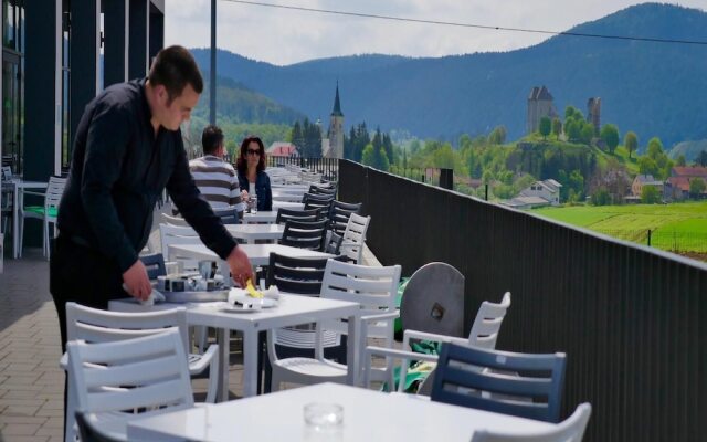 Hotel Lika Sjever