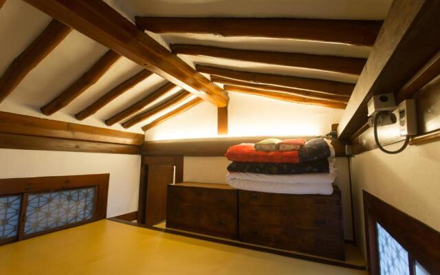 Hanok1957