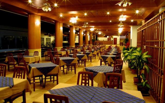 Samui First House Hotel