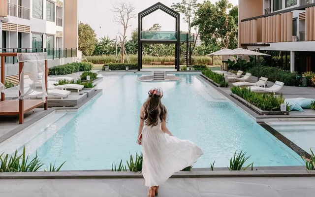 Crystal Srivaree Suvarnabhumi Hotel