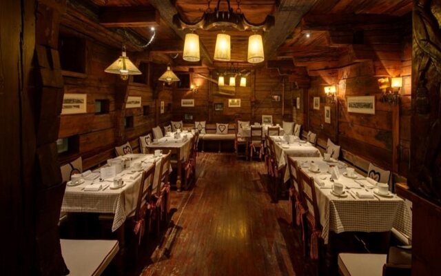SCHLOSS Zermatt - CBD & Adaptogenic Spa and Sport Hotel