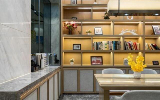Parkgeun Hotel (Guangzhou East Station Tianhebeitianrun road)