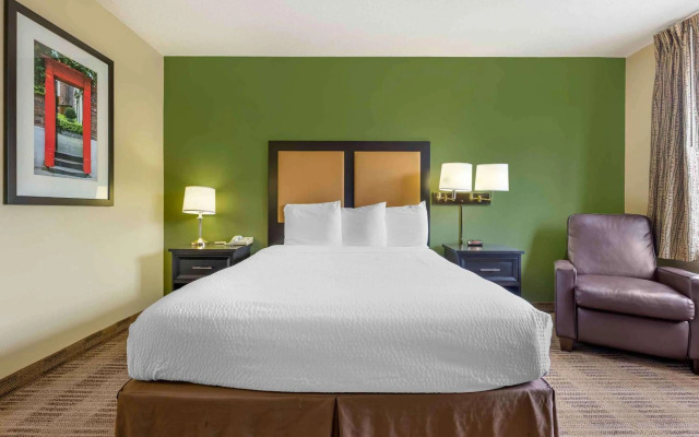 Extended Stay America Suites Bloomington Normal
