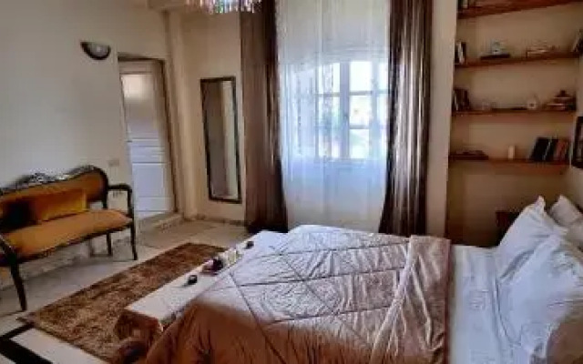 Sarra Hotel