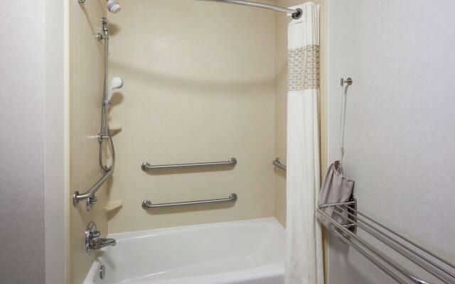 Hampton Inn & Suites Davenport