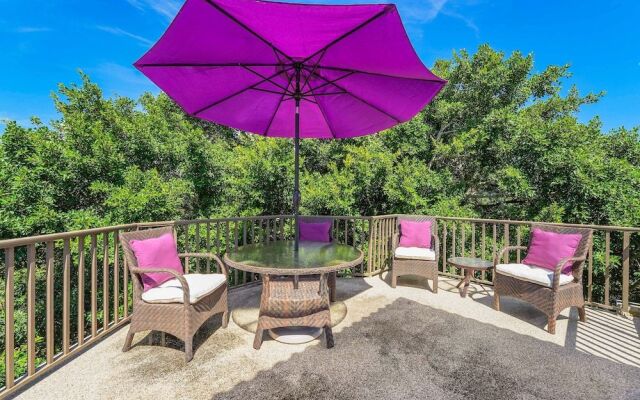 Off The Hook By Beachside Management