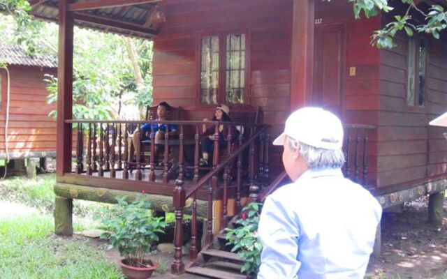 My Khanh Tourist Village