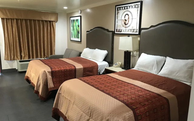 Econo Lodge Airport