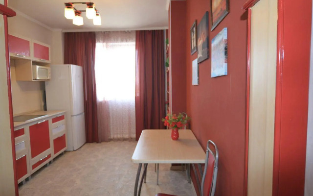 Планета квартир на 78 Добровольческой Бригады 40