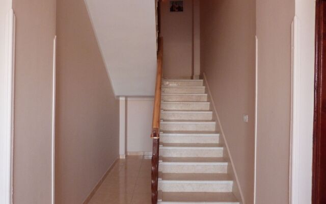 Luxor Plaza House