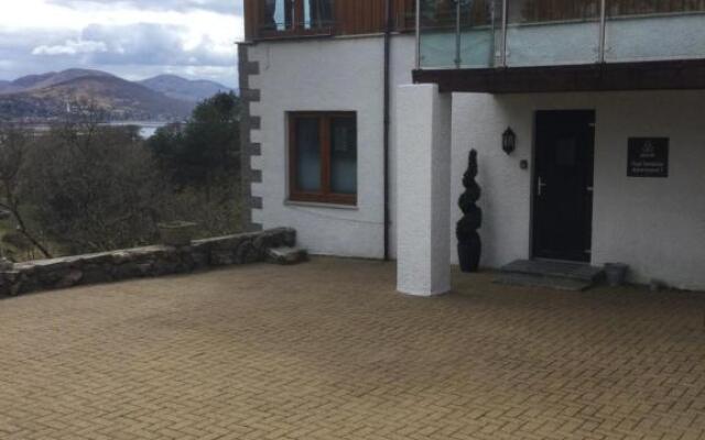 Tigh Stobban Apartment 1