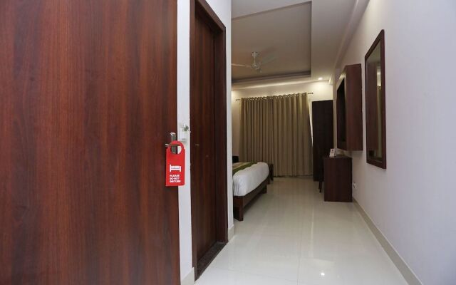 OYO 9268 Hotel Arch