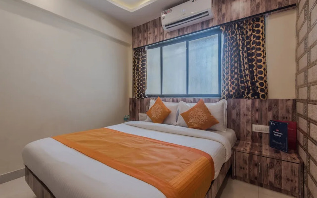 OYO 10016 Hotel Golden Inn
