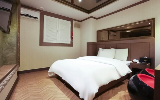 Seongnam Wol Hotel