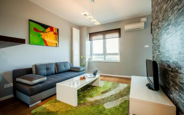 Platinum Towers E-Apartments