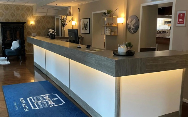 Moss Hotel & Apartments