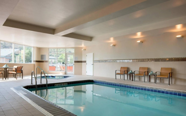 Courtyard by Marriott Glenwood Springs