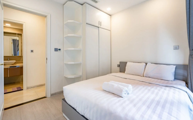 NES House - Riverview Apartment