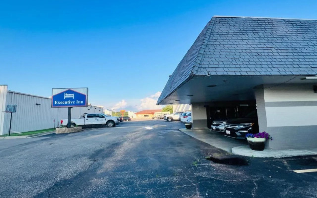 Executive Inn By Belvilla Owatonna Hwy 35