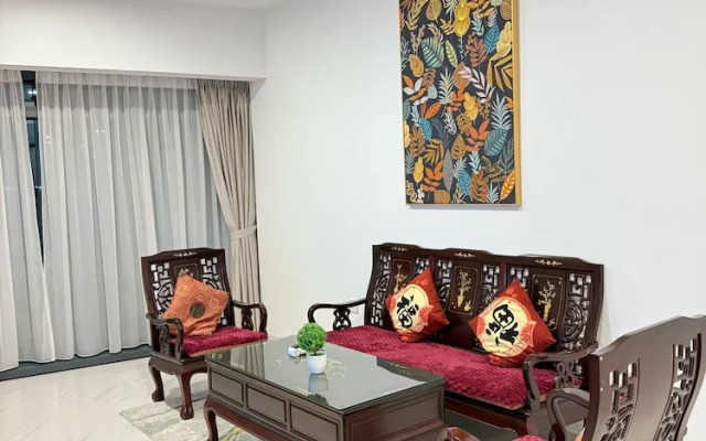 Eaton Residence by crystal