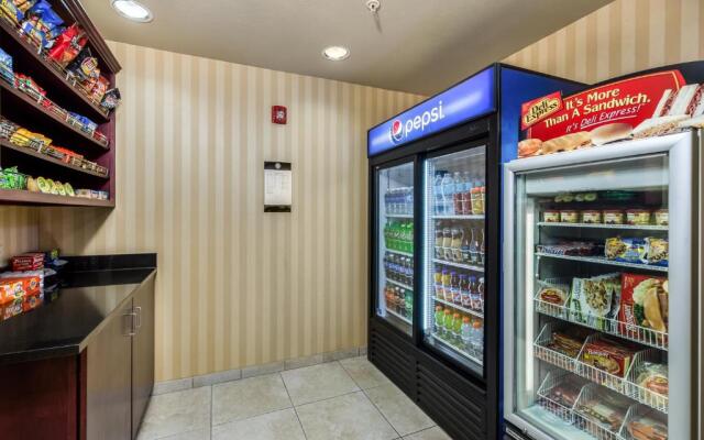 Cobblestone Inn & Suites - Vinton