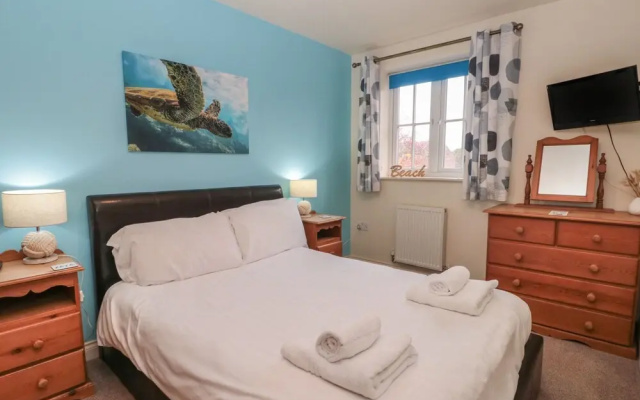 Coastal Retreat, The Bay