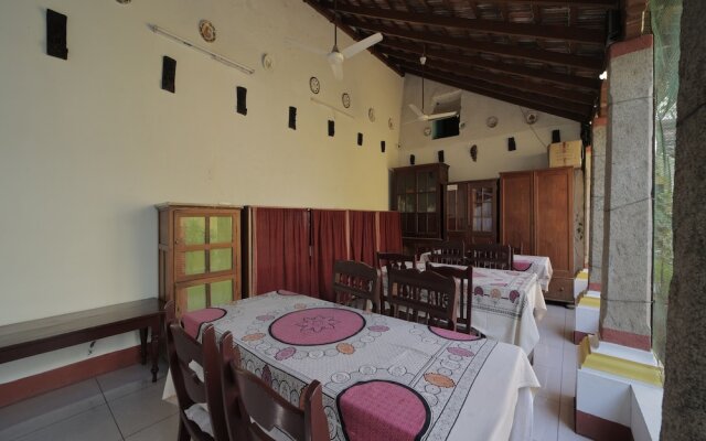 Dumas Guest House