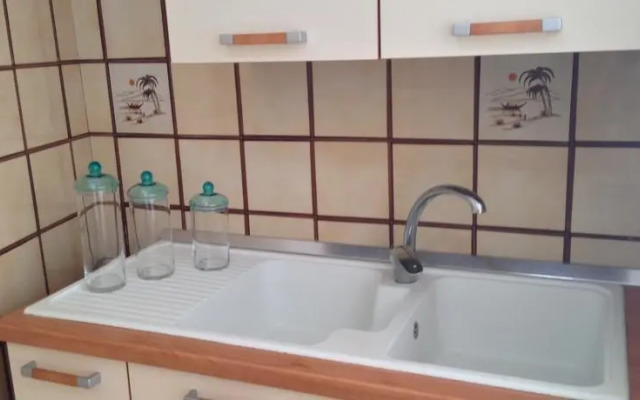 Torre Suda Vicino Al Mare