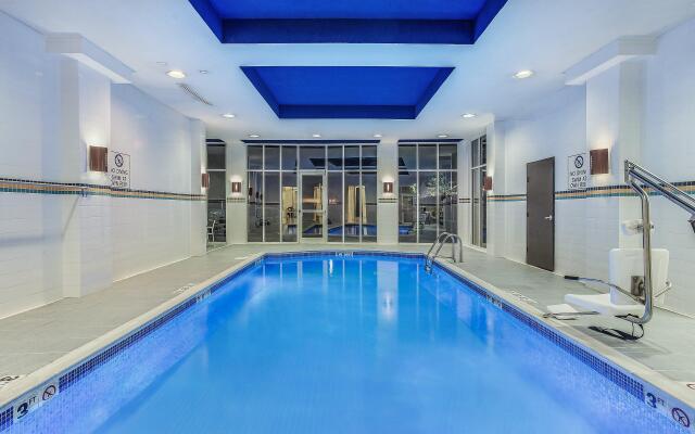 Holiday Inn Louisville Airport - Fair/Expo by IHG