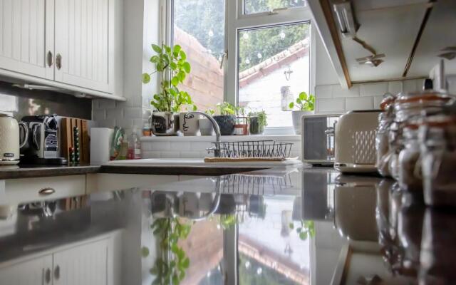 St Owen's Terrace by RentMyHouse